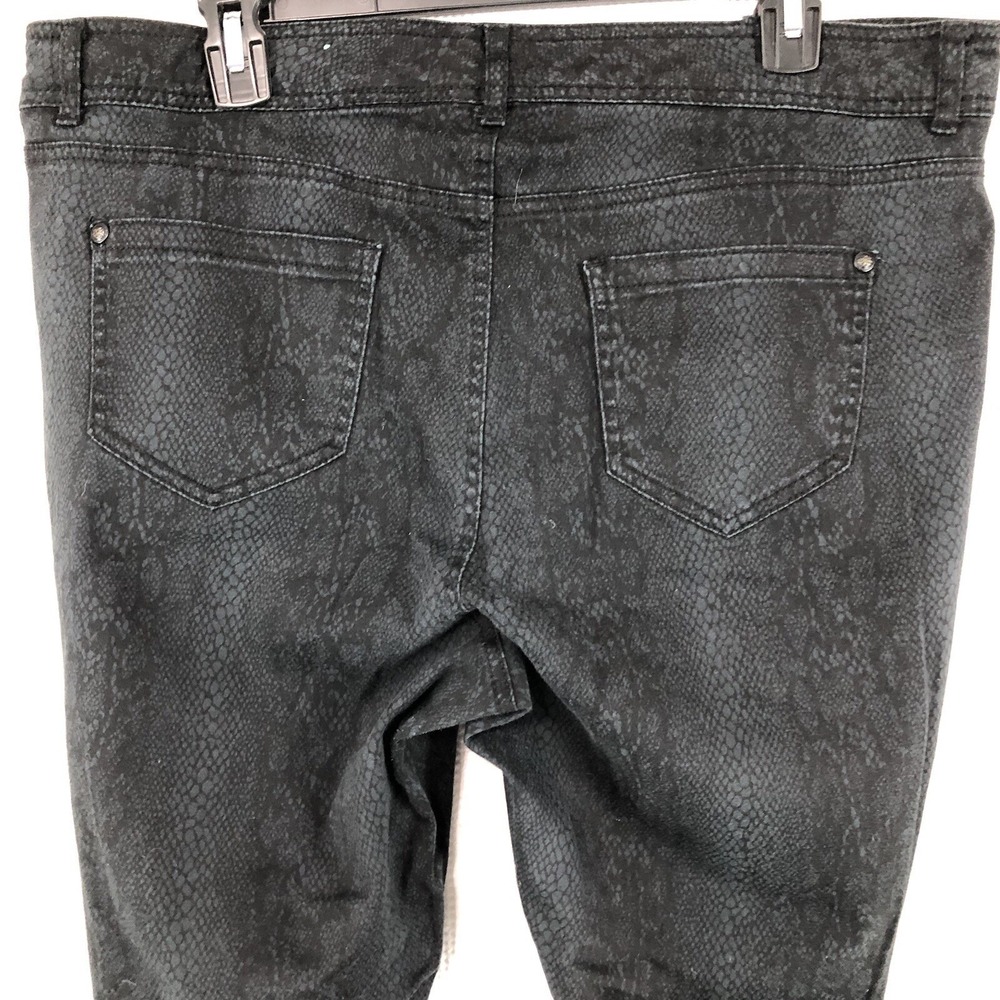 One 5 One jeans womens 14W black snake skin look super soft tapered 36 x 29 - Picture 4 of 10